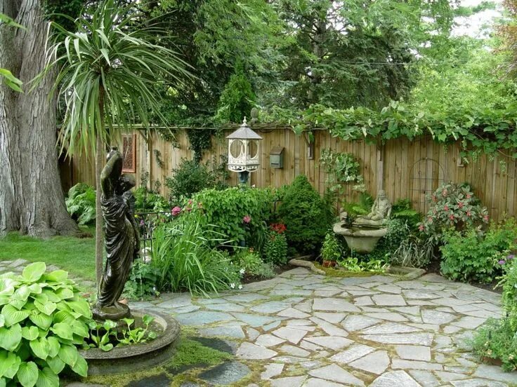 Приусадебные участки оформленные в стиле средневековья фото backyard design Small backyard gardens, Small garden design, Backyard