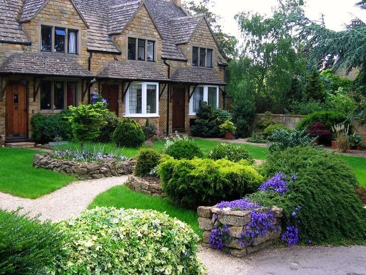 Приусадебный дизайн дома Broadway, Cotswolds, Worcestershire Cottage garden, Porch and terrace, Manor gar