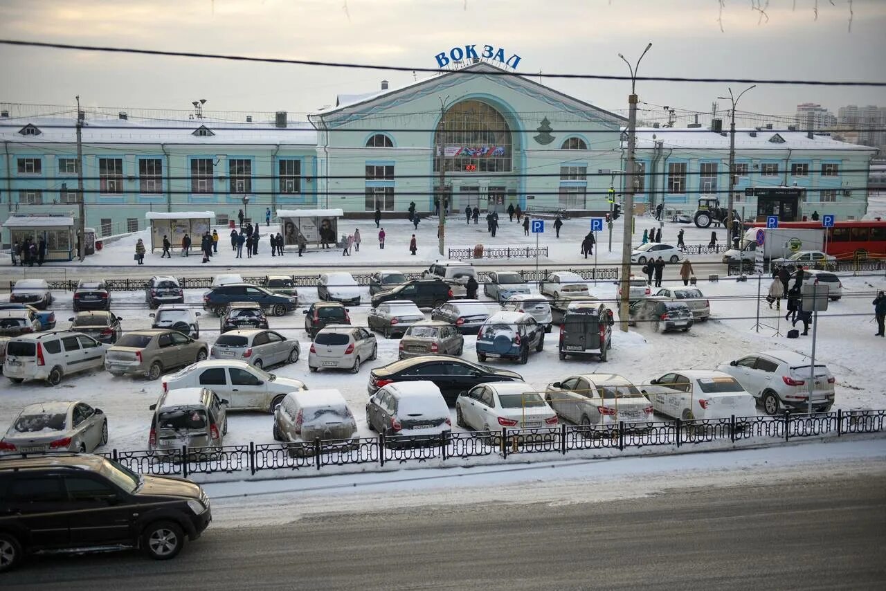 Привокзальная 1 киров фото После жалоб в Кирове отремонтировали светофор и Привокзальную площадь " ГТРК Вят