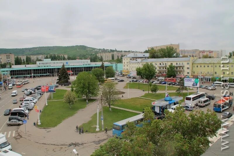 Привокзальная площадь саратов фото Привокзальная площадь. Вместо "Ноя" и "Властелина" пришла фирма выходца из Турци