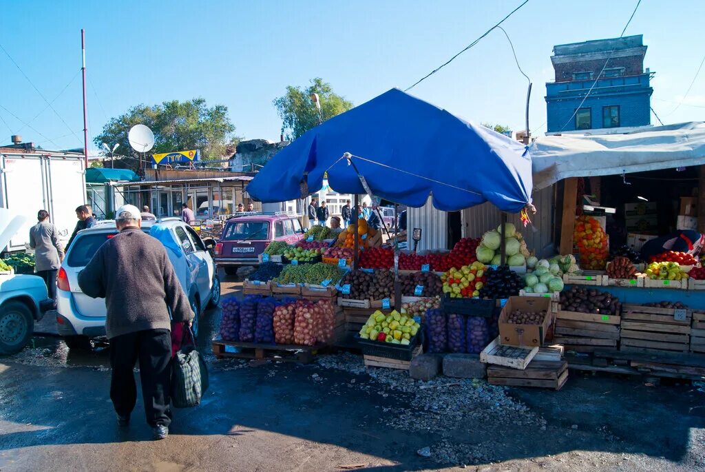 Привоз пролетарская ул 18 фото Privoz, market, Russia, Saratov, Universitetskaya ulitsa, 109к1 - Yandex Maps