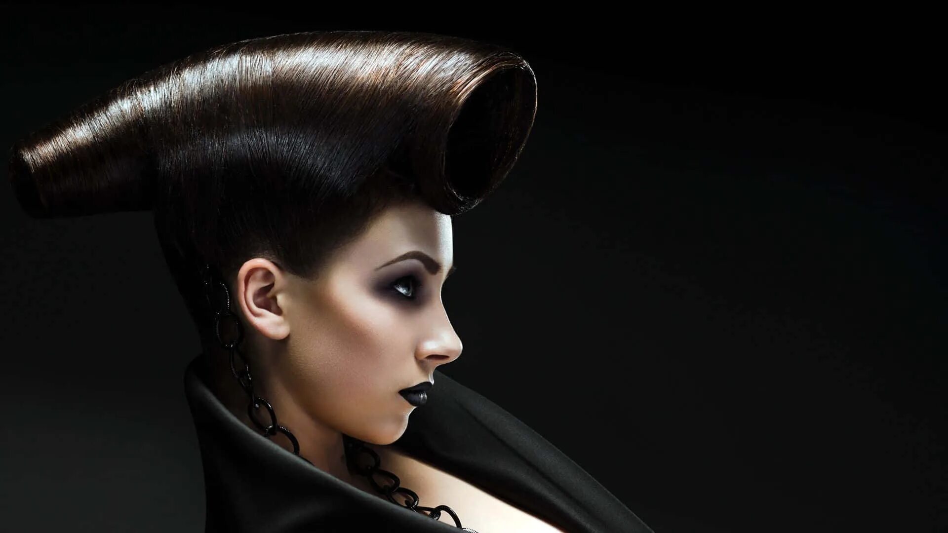 Про женскую прическу Download A Woman With A Black Hairstyle And Black Makeup Wallpapers.com