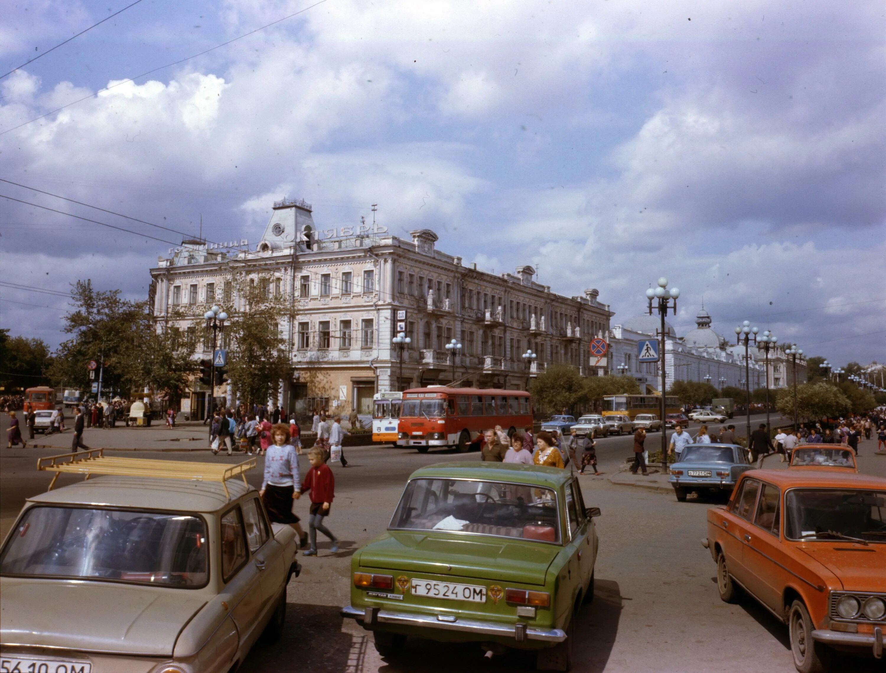 Продам фото омск Вторая часть теста на знание мест Омска по фотографиям из 1990-х - 30 апреля 202