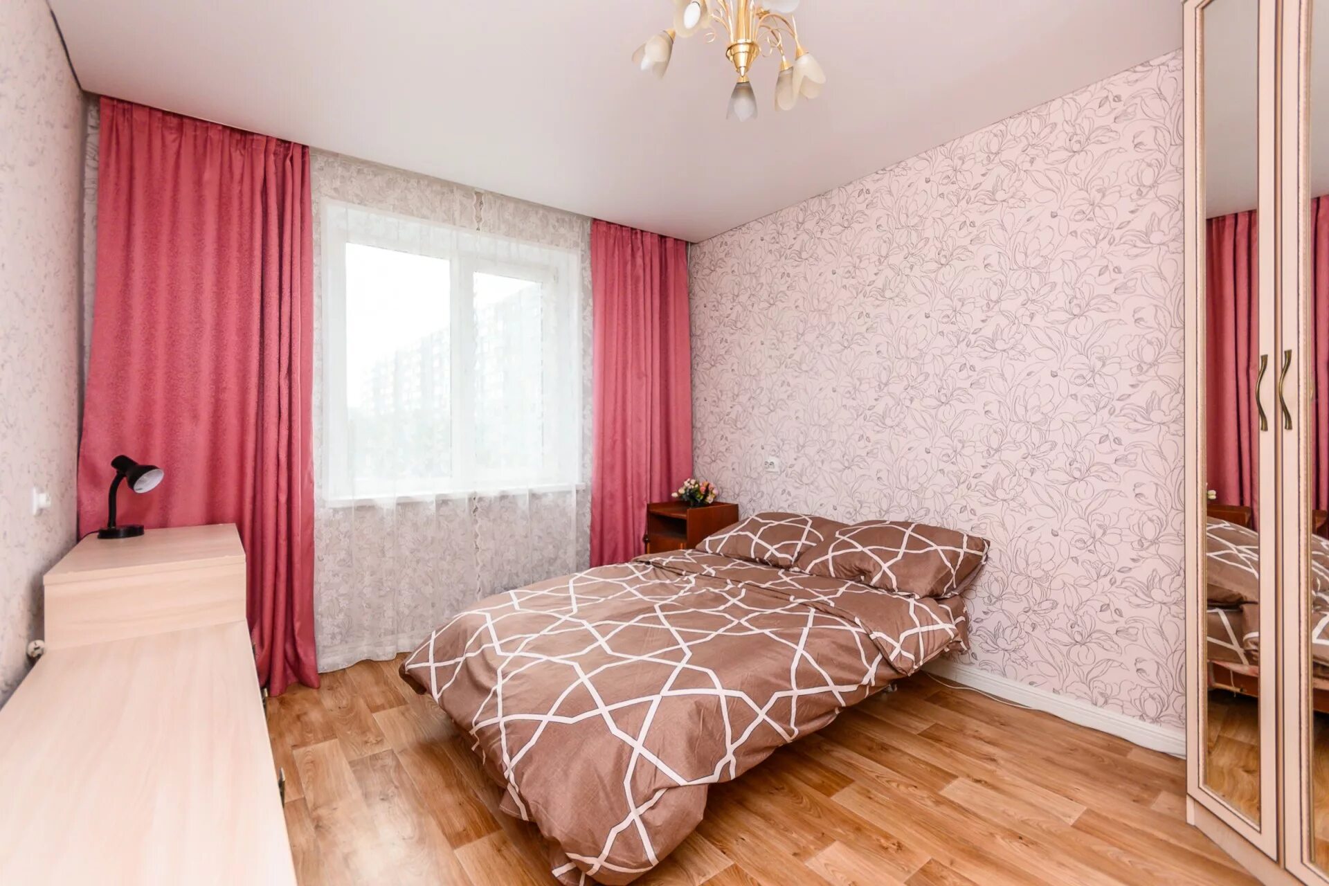 2-комн. квартира 4/5 эт. 50 м² на Энгельса, 32 (1 500 руб.) / Квартиры на сутки 