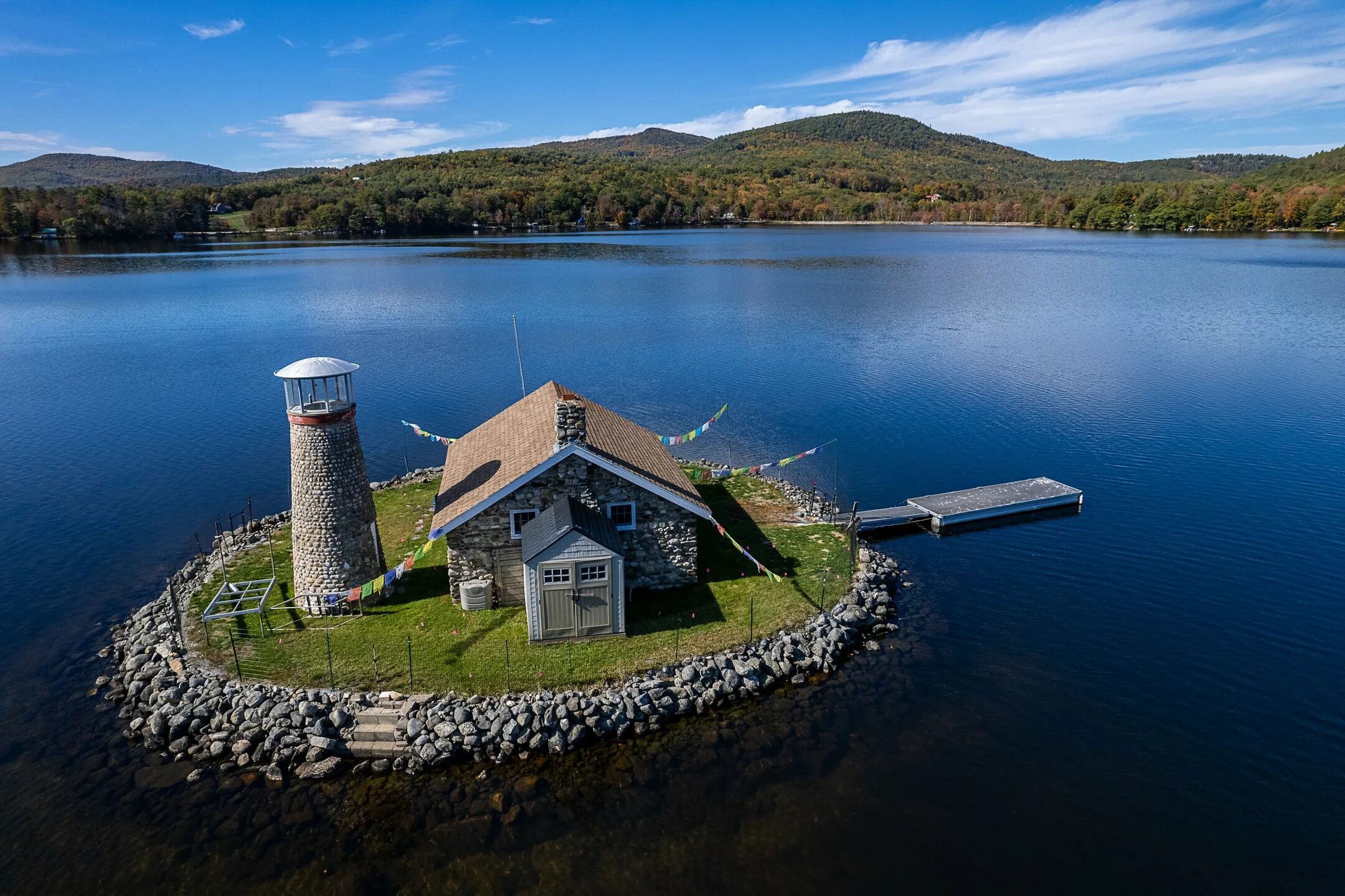 Продажа островов фото What life is like on a private island