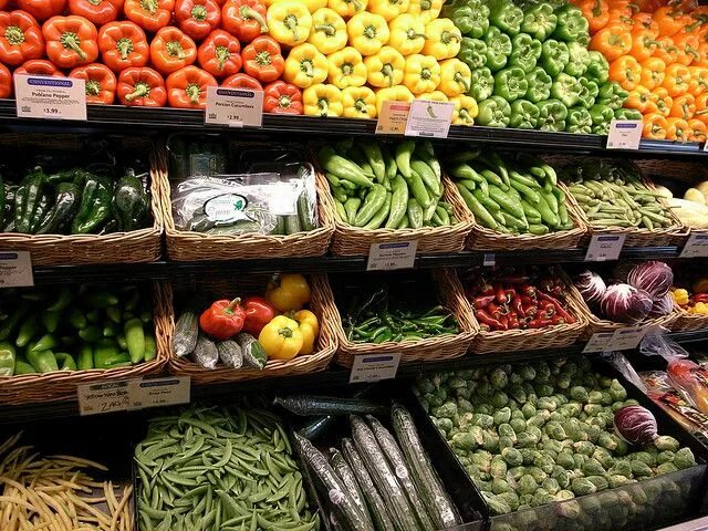 Продажа овощей фото http://www.MasonJarDecorations.com/, Vegetables in Whole Foods MarketS Whole foo