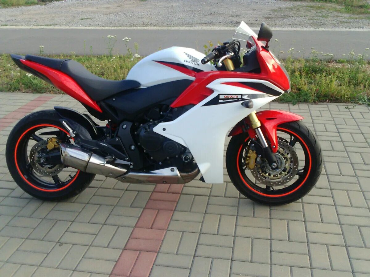 Продажа спортивных мотоциклов в рязани цена фото Купить б/у Honda CBR 600F в Липецке: красный спорт-туризм 2012 года на Авто.ру I