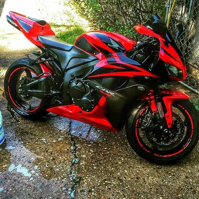 Продажа спортивных мотоциклов в рязани цена фото Pafinin Dünyası on Instagram: " - Honda #CBR600RR Hayır. Super bikes, Motos hond