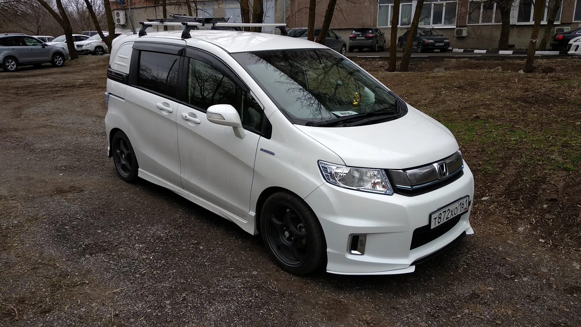 Продажа тюнинга на хонда фрид спайк Honda Freed (1G) 1.5 гибридный 2014 Spike Hybrid #курычка на DRIVE2