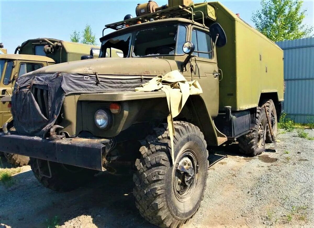 Продажа военной техники цена фото Уаз 452 с консервации в военных частях - КарЛайн.ру