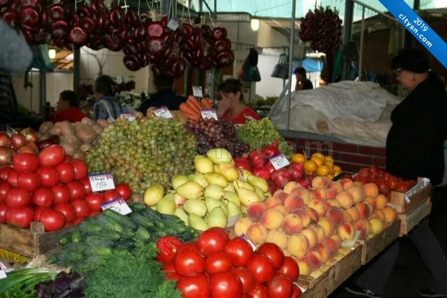 Продуктовый рынок виноградная ул 1 алушта фото Раздел "Алуштинский рынок" в альбоме "Фотографии курорта Алушта" фотогалереи гор