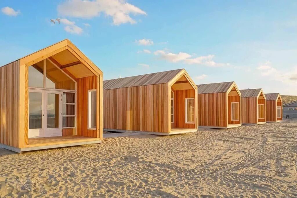 Проект домика для базы отдыха фото NEUE Strandhäuser in Katwijk aan Zee. Ab 2018 verfügbar. Preise und Buchung dire