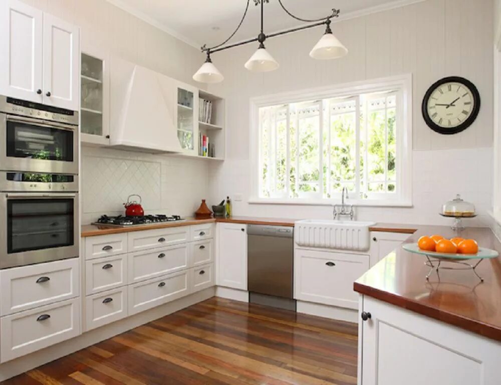 Проект кухни с окном посередине фото nice corner cabinet nice hood over stove nice light fixture similar layout and d