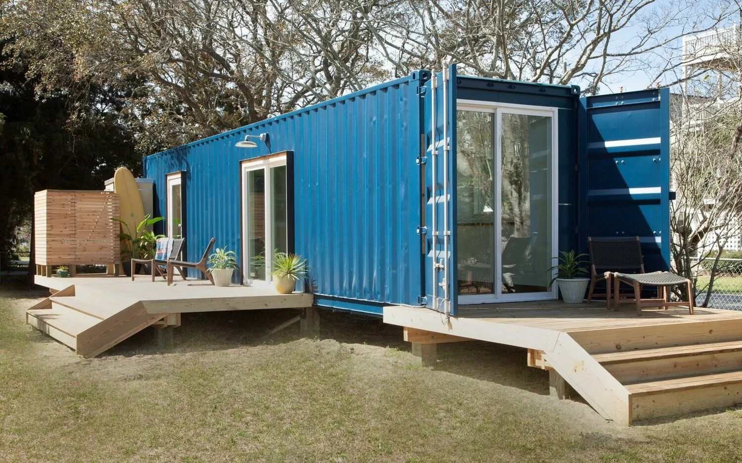 Проекты из морских контейнеров фото Shipping Container Turned Modern Beach Home Container house design, Container ho