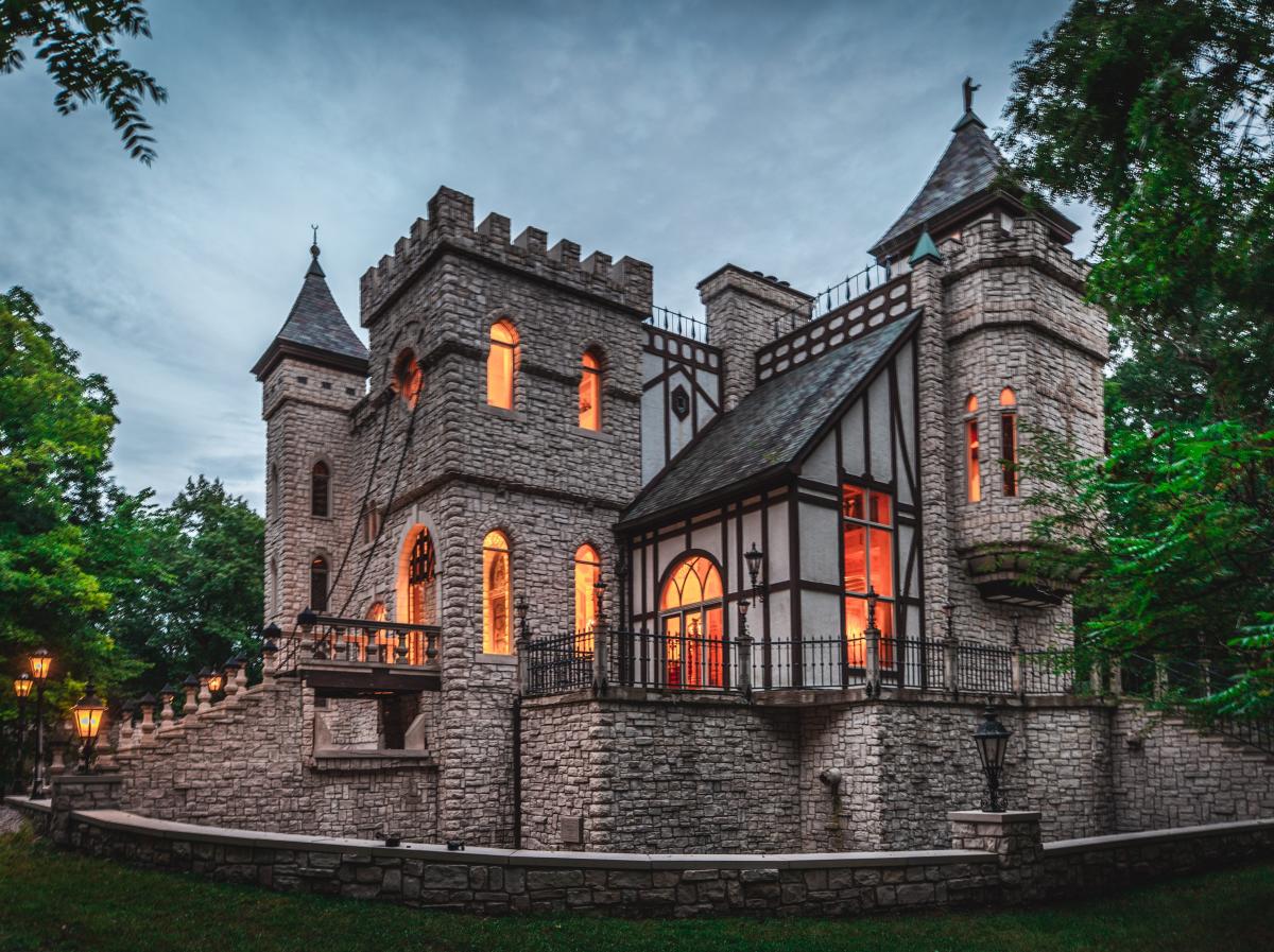 Проекты замков фото A Medieval-inspired castle that has a hidden underground grotto with a jacuzzi a