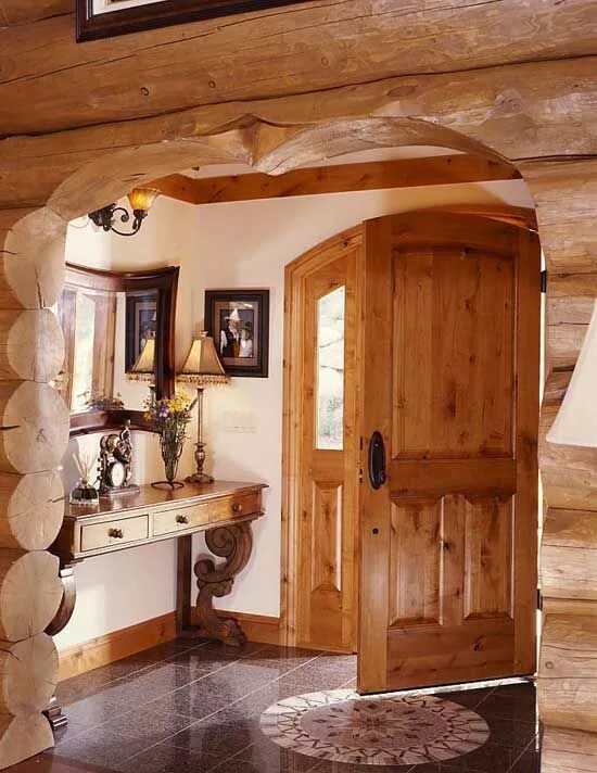 Проем в деревянном доме фото A Sustainable Colorado Log Home Log homes, Log cabin living, Log cabin rustic