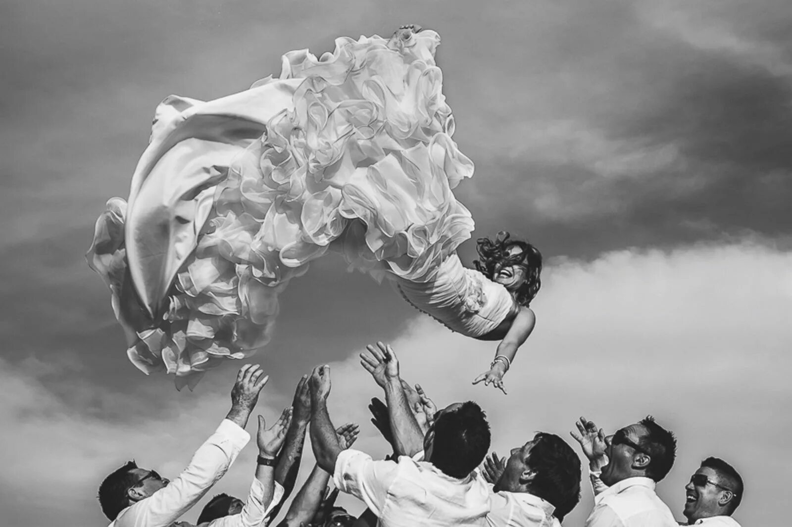 Профессиональные фото мира Most Spectacular Wedding Photos Named - ABC News