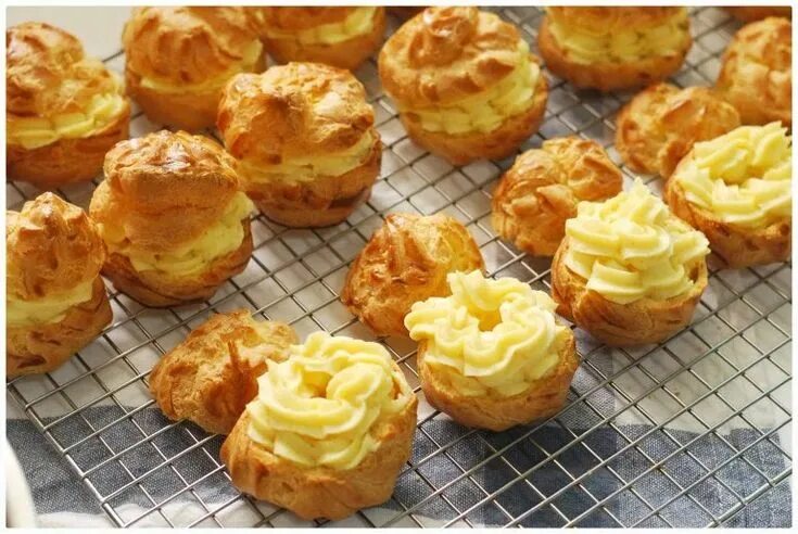 Профитроли кремом пошаговый рецепт с фото Back to basics: How to make a perfect choux pastry Baking and pastry, Pastry app