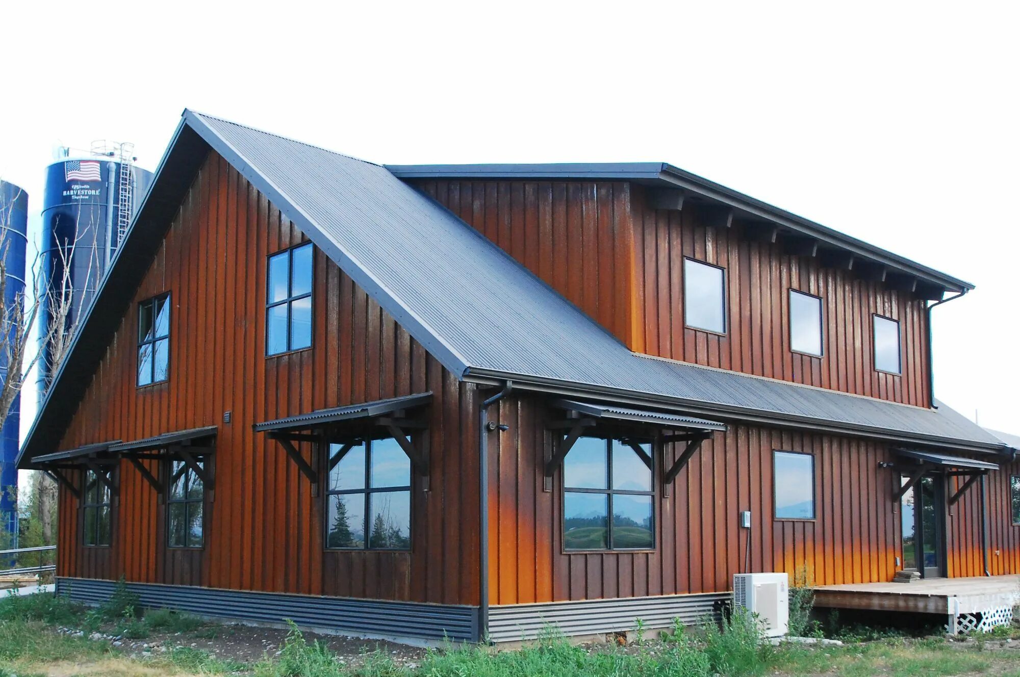 Профлист для частного дома фото Bridger Steel exterior metal siding. In SMALL DOSES this could be cool. House si