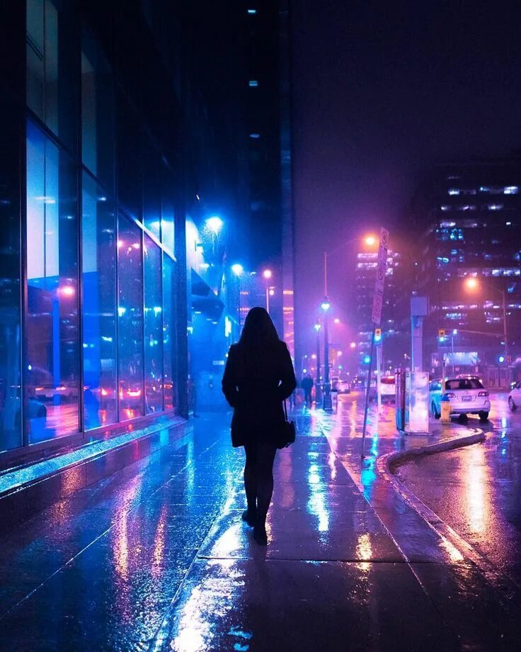 Прогулка ночью фото ITAP of a night walker Cyberpunk aesthetic, Cyberpunk city, Neon aesthetic