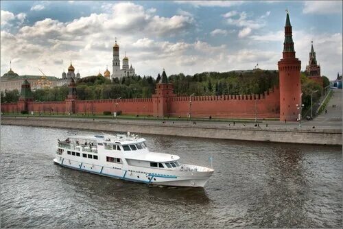 Прогулка по москве реке фото Permanently closed: Progulki na yakhte V Moskve, motor ships rental, Moscow Regi