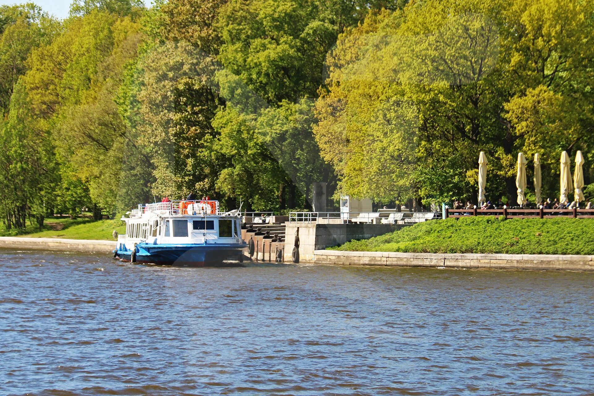 Прокат лодок санкт петербург елагин остров фото Теплоход елагин остров