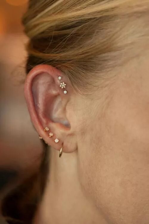 Прокол двух ушей фото Born This Way Body Arts Earings piercings, Cute ear piercings, Cool ear piercing