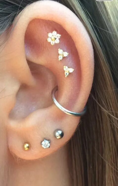 Прокол уха флэт фото #piercings #bvla #perfectimage #pretty #earring Pretty ear piercings, Earings pi