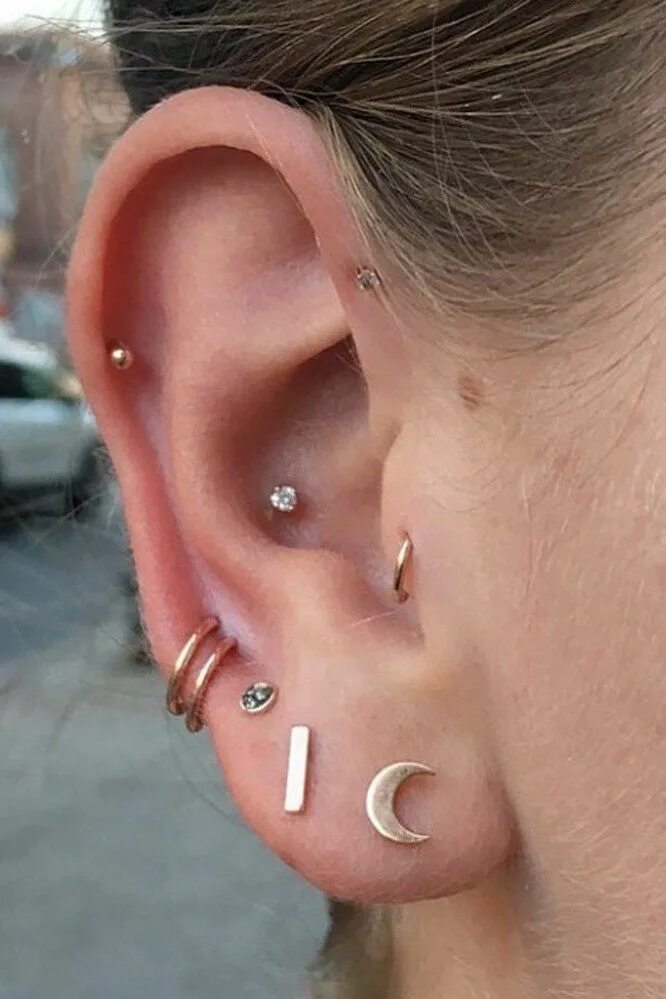 Прокол уха конч фото Pin on Ear piercings