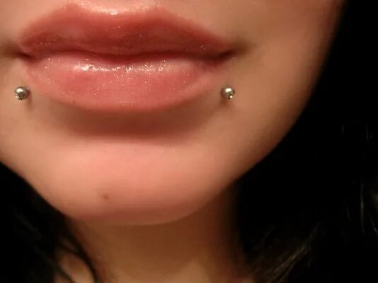 Прокол укус змеи фото Snake bite piercing, Lip piercing, Piercings unique