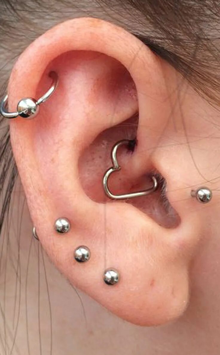 Проколы хряща уха названия и фото Soul Wired Heart Daith 16G Ear Piercing Cool ear piercings, Pretty ear piercings