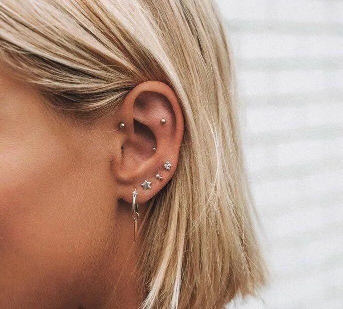 Проколы ушей фото модные Pin by Nicole on tattoos & piercings Ear piercings, Earings piercings, Piercing