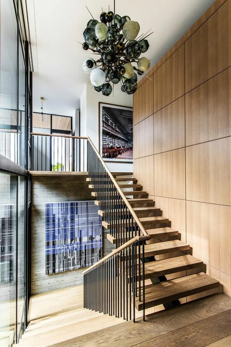 Пролет лестницы фото The Tiburon Bay View House by Walker Warner Architects Stairs design, Staircase 