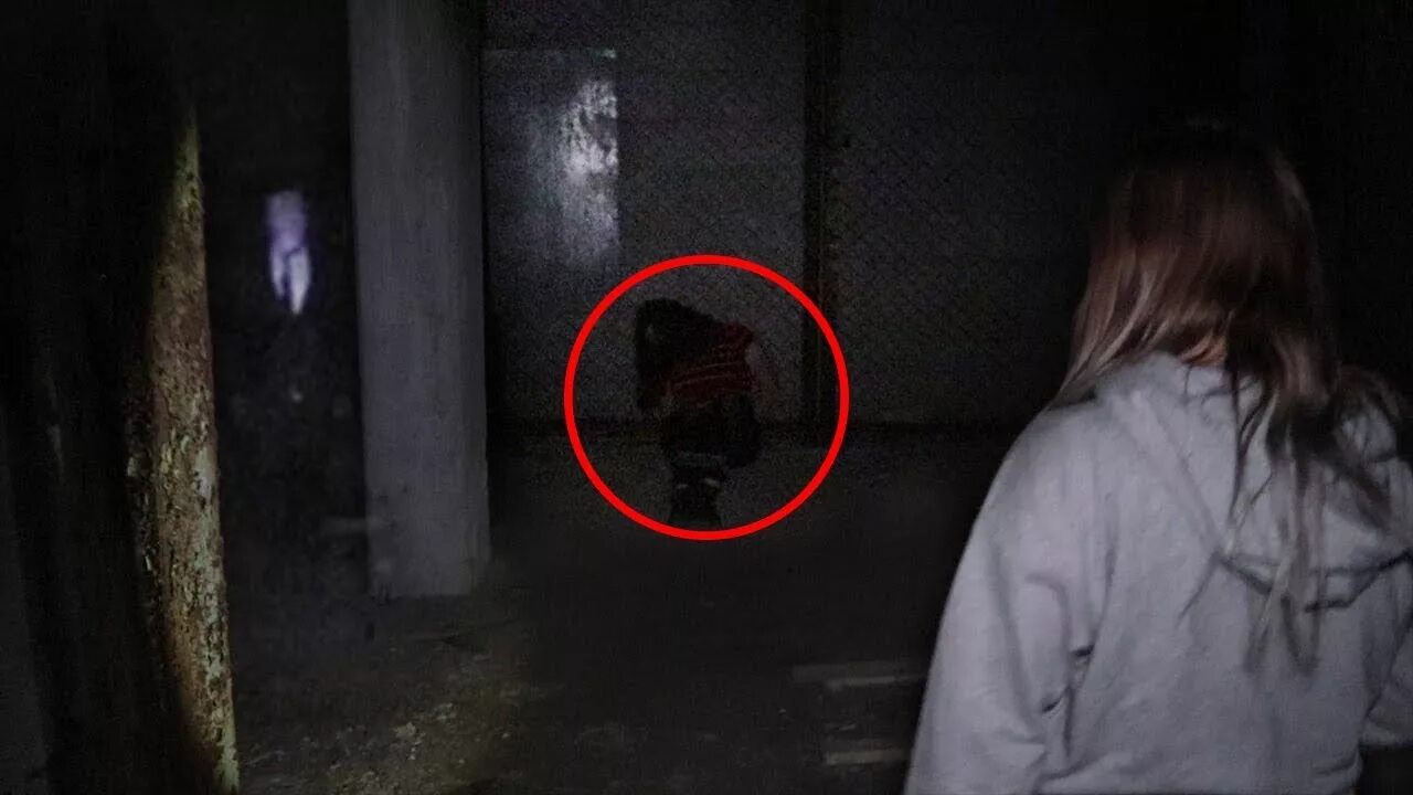 Пропавшая меган фото номер 1 WE SAVED HER) THE SLENDERMAN GAME IN REAL LIFE 2!! (EXPLORING AN ABANDONED FACTO