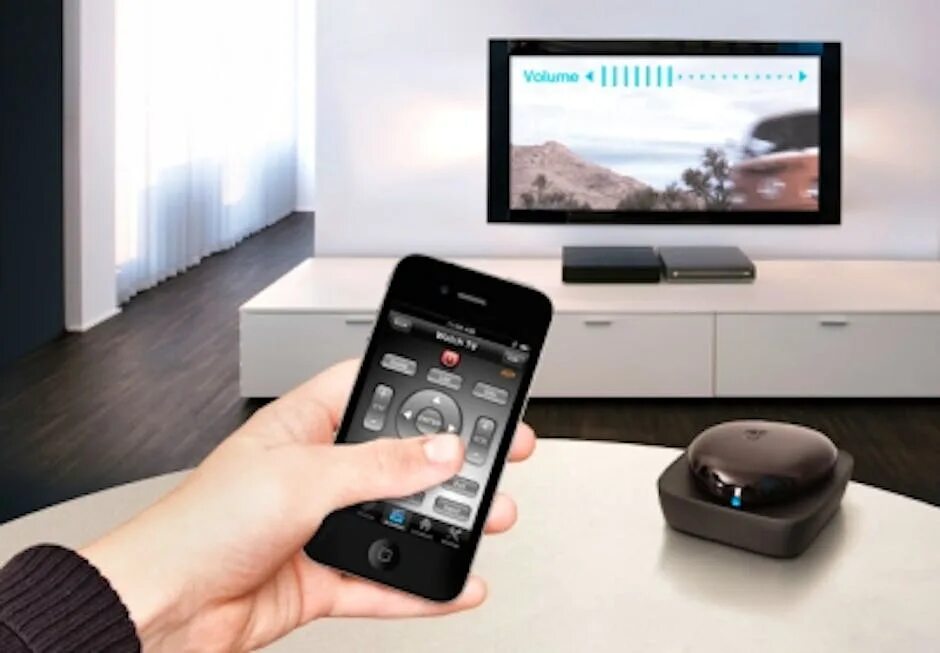 Просмотр фото с телефона на телевизоре Turn your iPhone into a universal remote with the Griffin Beacon Recombu