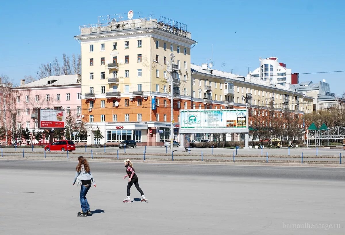 Файл:Nizhny Novgorod. View to Lenina Avenue (2021) -2.jpg - Википедия