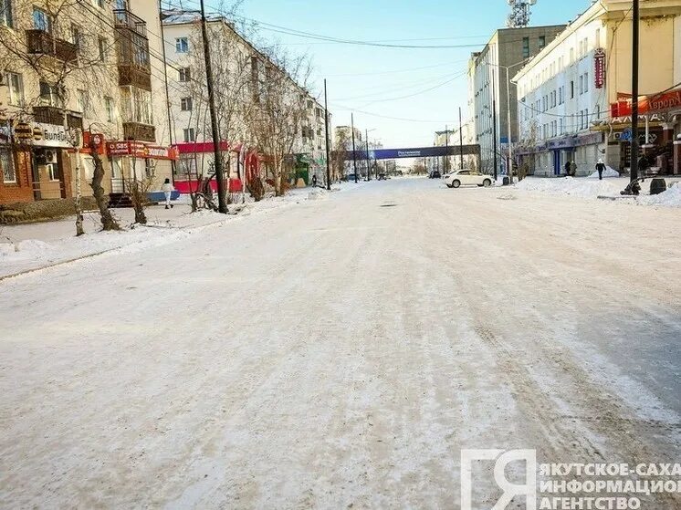 Проспект ленина якутск фото Мэр Якутска назвал дату возобновления движения автобусов по проспекту Ленина - М