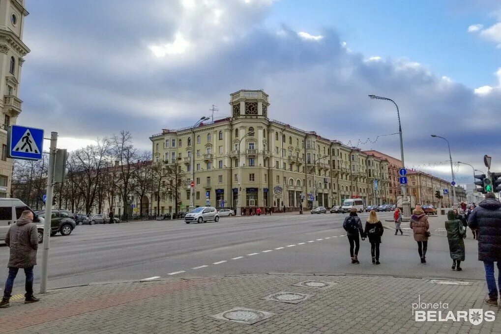 Проспект независимости фото Панорама: Дом с часами на проспекте Независимости, достопримечательность, Минск,