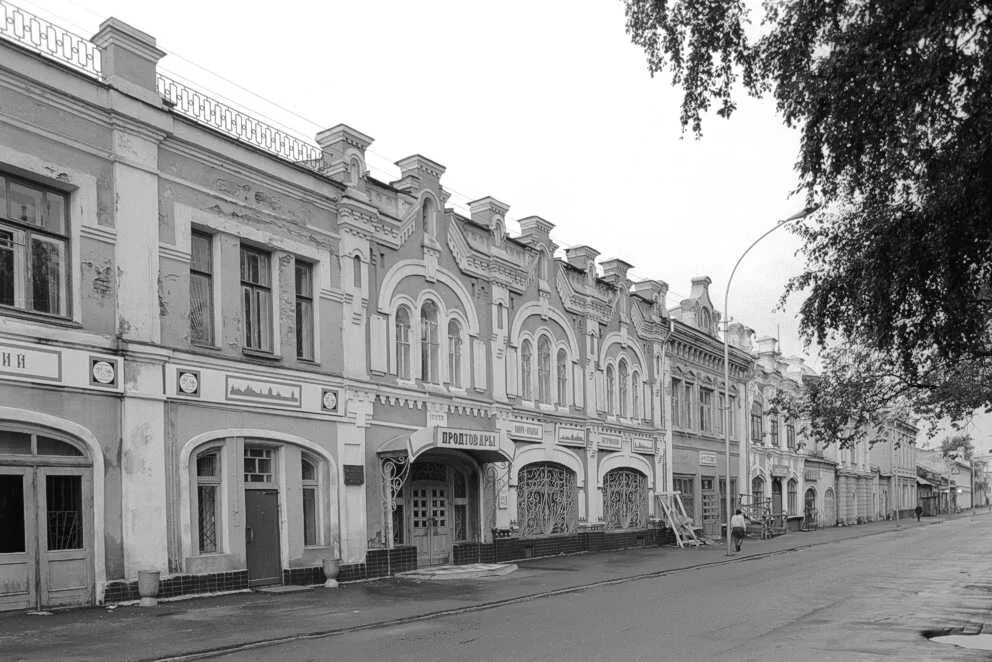 Проспект победы вологда старые фото © Photographs by William Brumfield. Commercial building. Vologda region