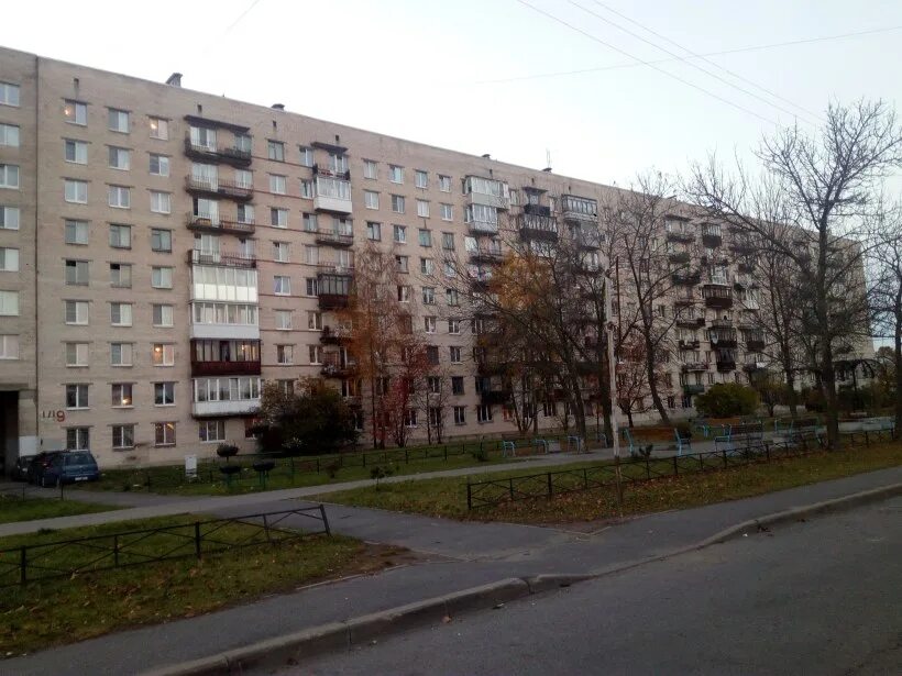 Файл:Veteranov Avenue SPB 04.jpg - Википедия