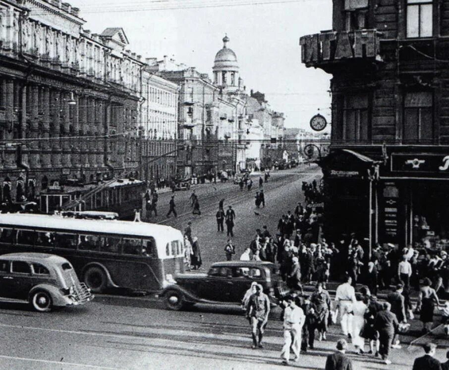 Проспекты ленинграда фото 90 лет назад в Северной столице появился первый светофор - СПб ГКУ "ДОДД"