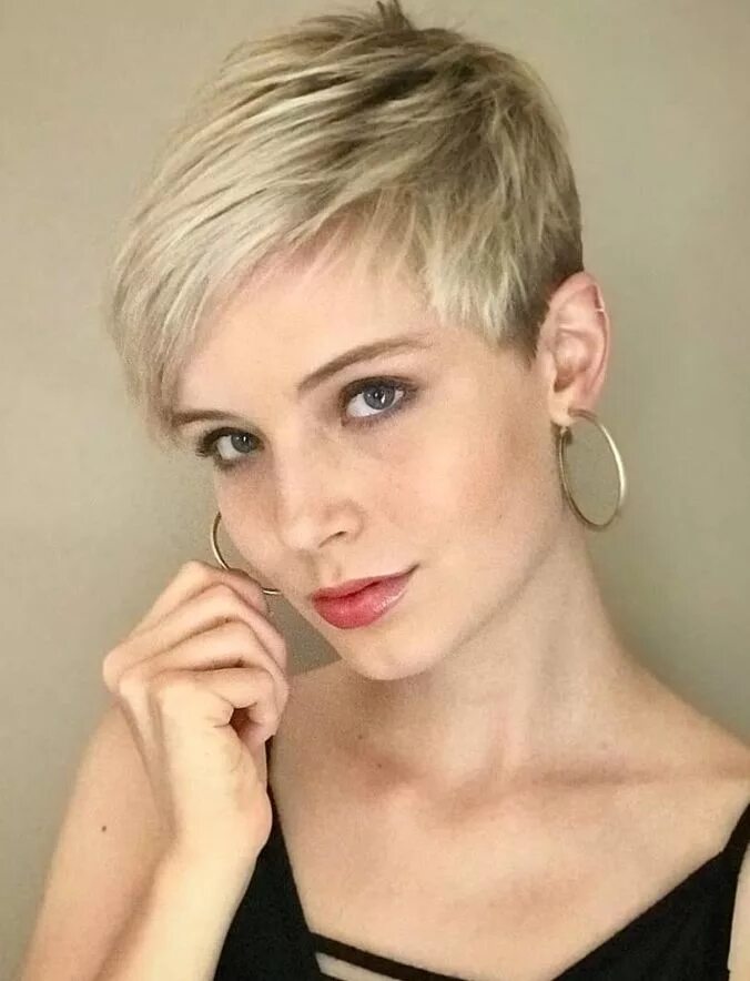 Простая короткая стрижка женская фото 60 Cool Short Pixie Haircut And Hair Style Ideas For Woman - Page 13 of 60 - Pix