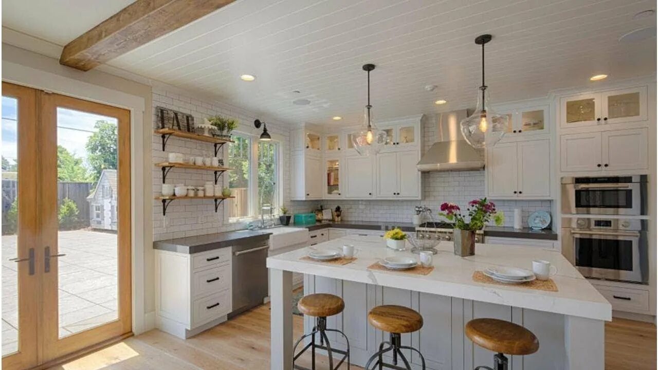 Простая кухня в частном доме фото Here Are 15 Modern Farmhouse Kitchen Ideas To Inspire Your Next Remodel BuzzFres