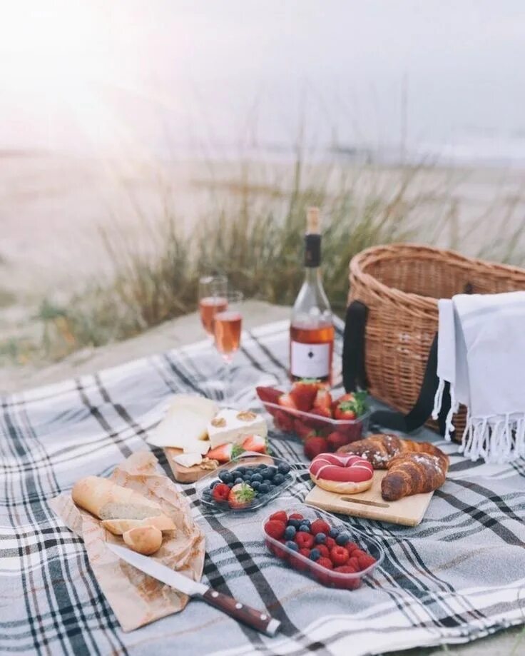 Просто фото пикника Pin on Picnic Picnic, Picnic food, Picnic inspiration