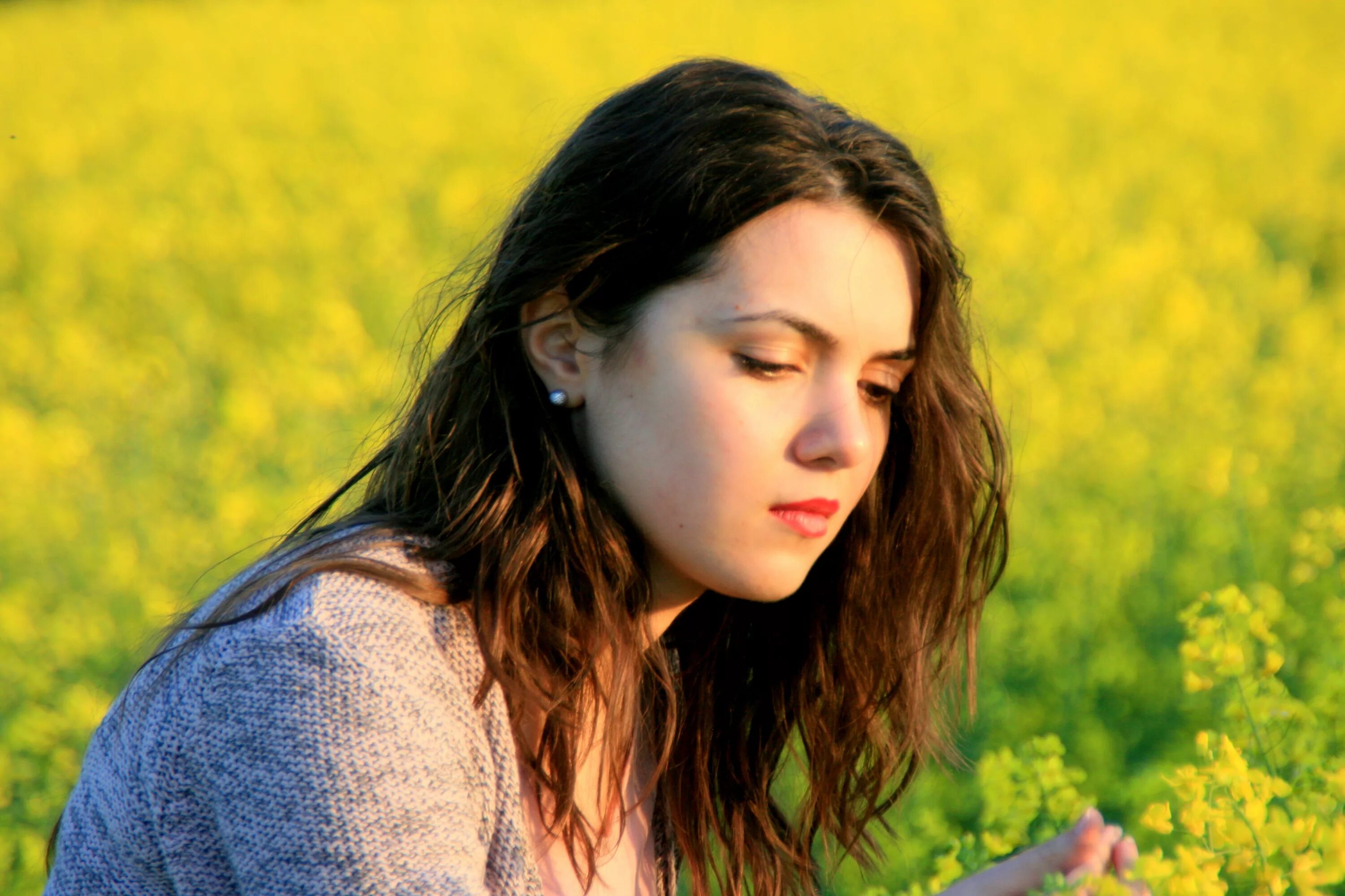 Просто красивые фото людей Free Images : person, girl, woman, field, meadow, flower, model, yellow, smile, 