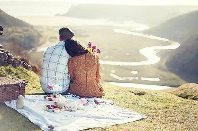 Просто жизнь фото Pin on Вкус жизни! Picnic engagement, Engagement shoots, Engagement photoshoot