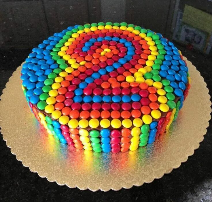 Простое оформление торта на день рождения мальчику 2nd birthday cake smarties - Google Search Smarties cake, Boy birthday cake, Cup