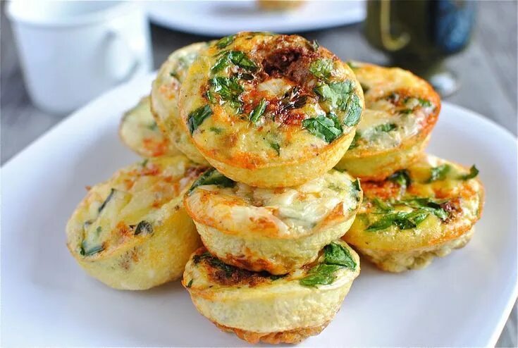 Простое приготовление блюд фото Mini Frittatas. The one that uses cut-up biscuits. Fodmap recipes, Brunch recipe