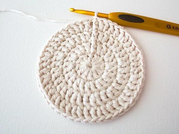 Простое вязание крючком фото Make a Set of Five Ombre Crocheted Coasters - Arts & Crafts - Tuts+ Crochet coas