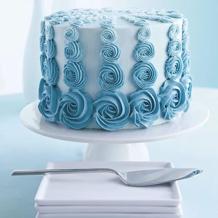 Простой декор торта кремом Teal Rosette Ombre Cake Recipe Cake decorating courses, Cake decorating, Cake